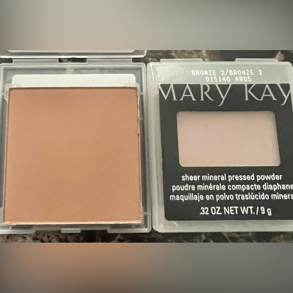 Sheer Mineral Pressed Powder NEW Mary Kay